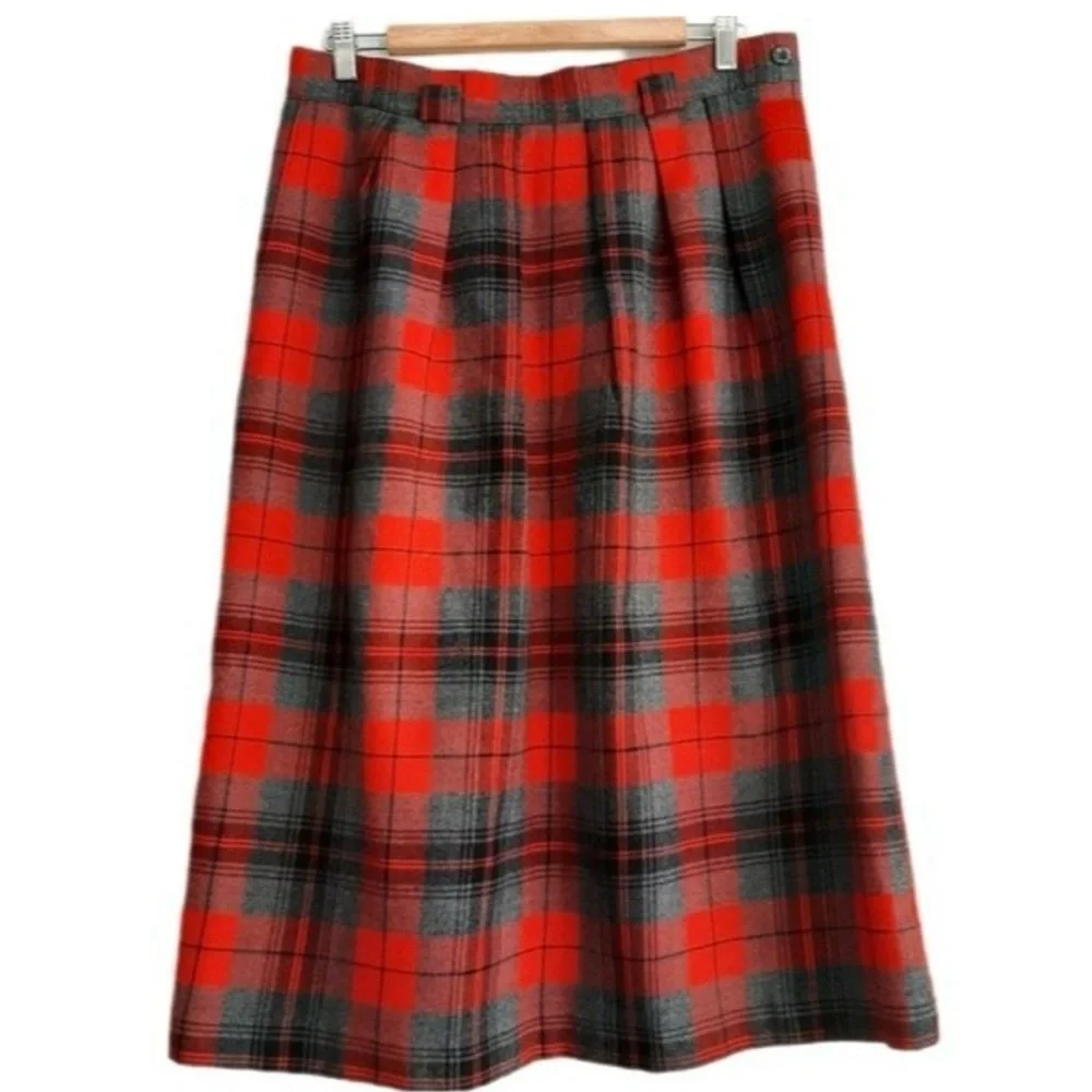 Vintage Surrey Classics Plaid Skirt Wool Red